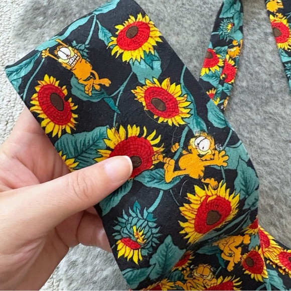 Vintage Paws Addiction Garfield Tie - Picture 8 of 9